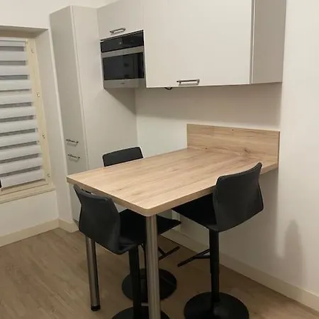 Bel Appartement / Troyes Saint-Parres-aux-Tertres Esterno foto